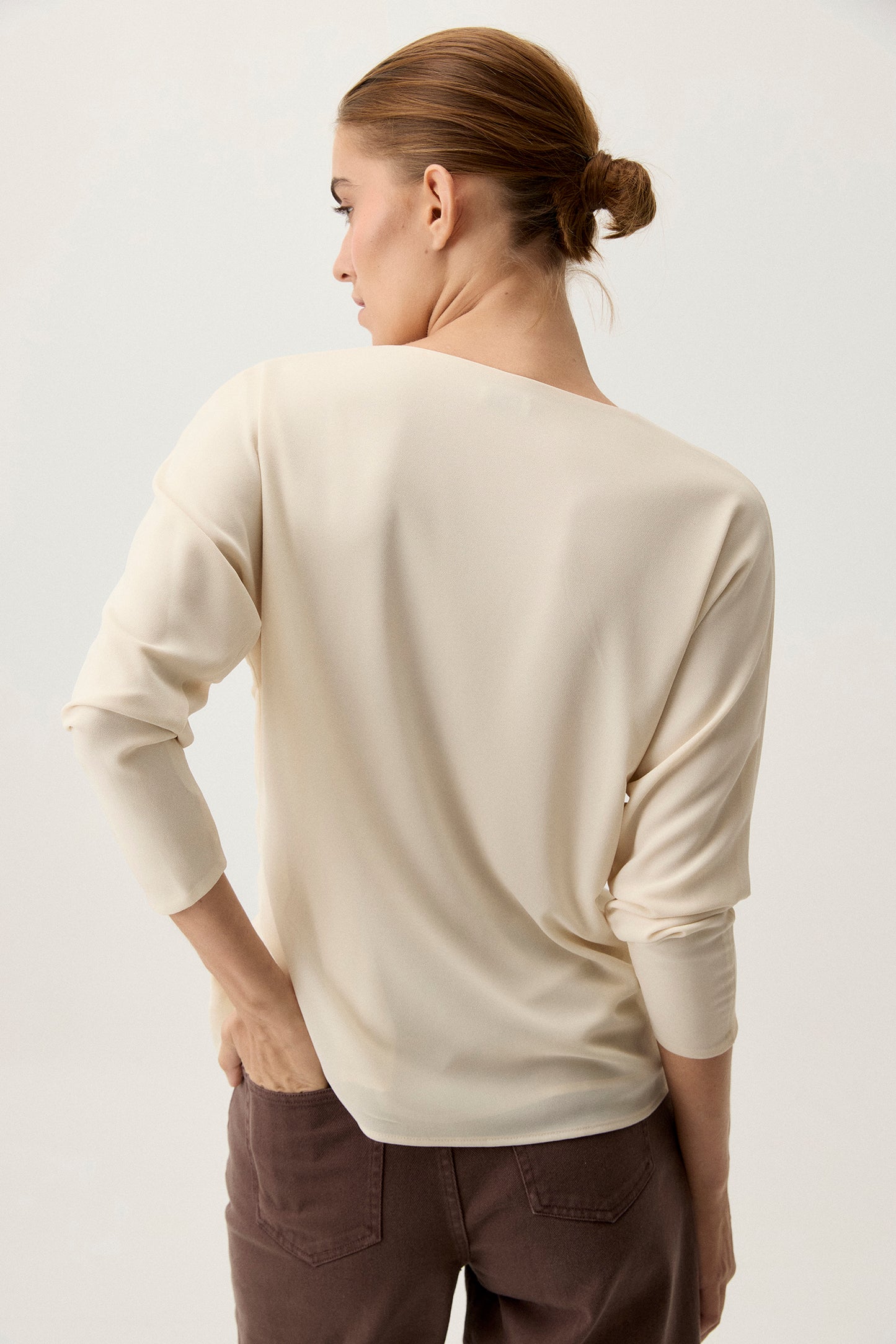 AVEN Caliza Beige Blouse