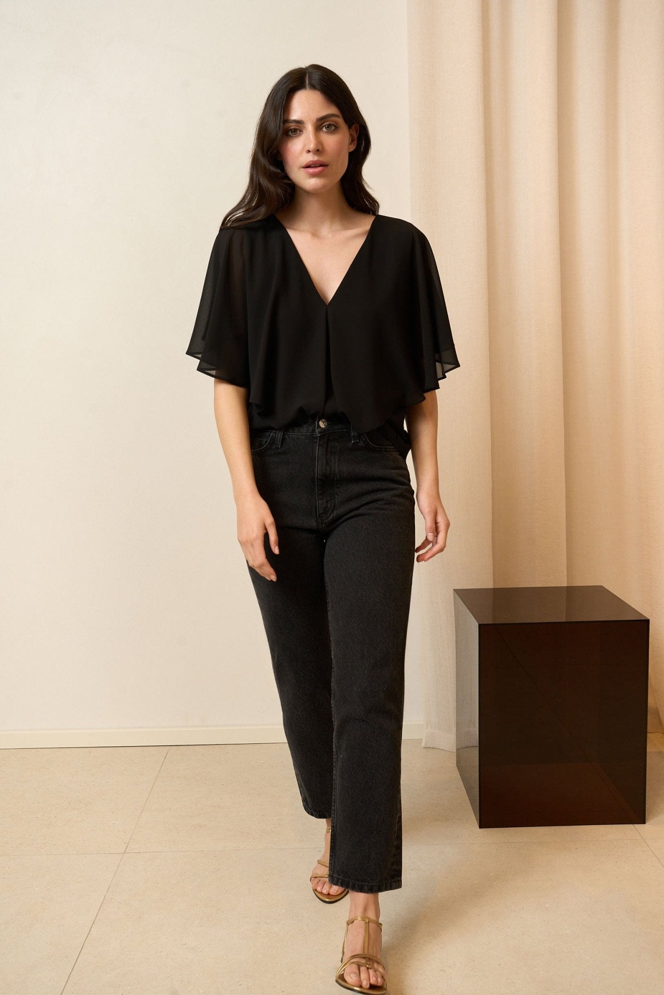 Blusa CENIA Negro Magnético - BIMANI
